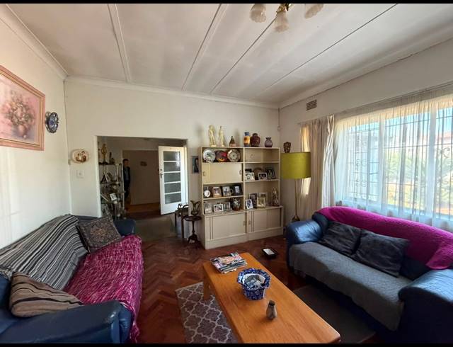 3 BEDROOM HOUSE FOR SALE IN REWLATCH